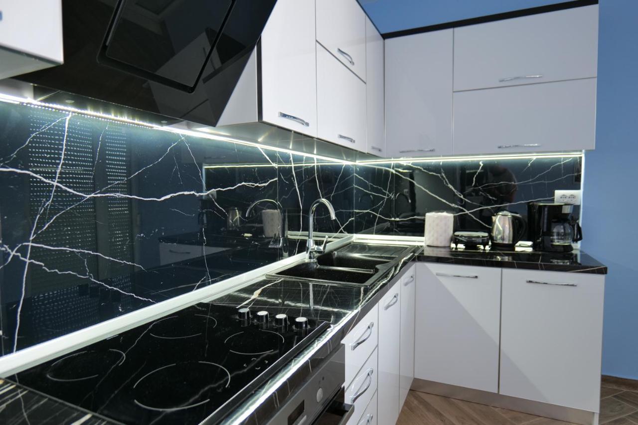 סרנדה Kosta Apartments מראה חיצוני תמונה