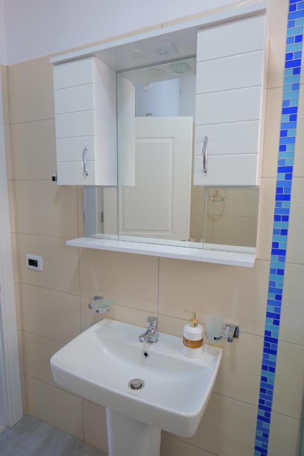 סרנדה Kosta Apartments מראה חיצוני תמונה